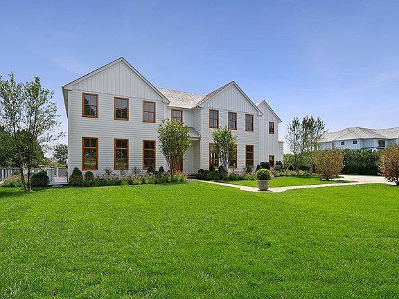 4th image of 522 Wickapogue Rd