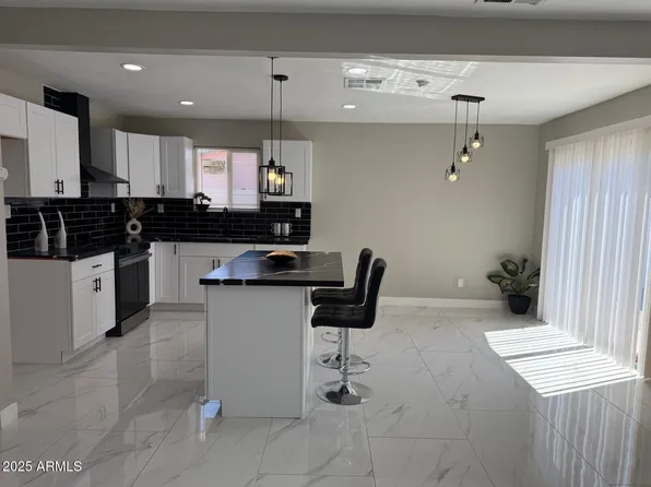 17435 N 16TH Avenue, Phoenix, AZ 85023