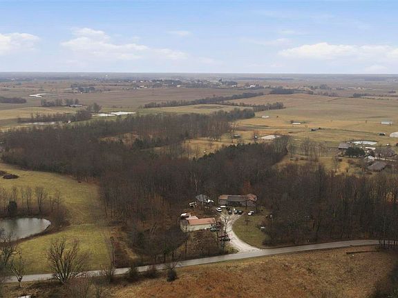 2nd image of 1401 Walter Reed Rd