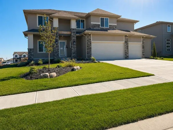 5401 191st St, Elkhorn, NE 68022