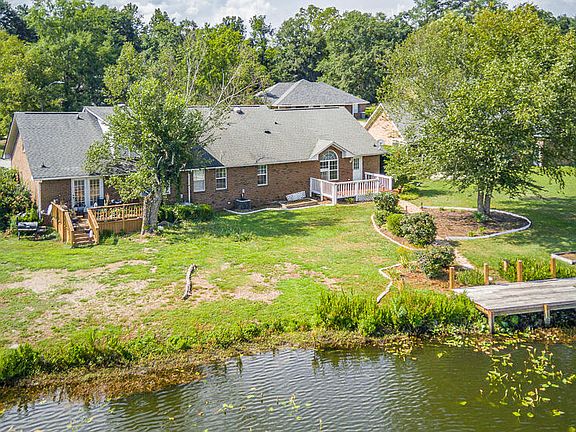2nd image of 100 Radcliff Dr