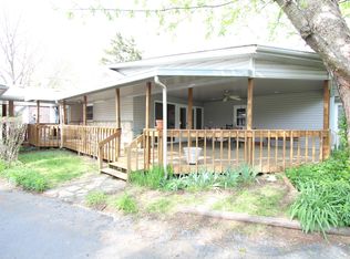 2005 S Holland Ave, Springfield, MO 65807