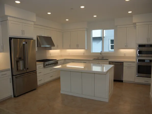 1749 Lychee St, Fullerton, CA 92833