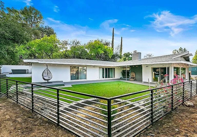 15620 Royal Ridge Rd — Photo 31