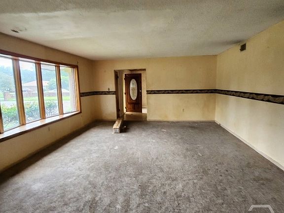 2nd image of 1721 Arcadian Street