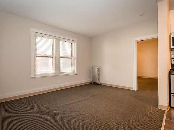 4th image of 5345 S Harper Ave #5345-207