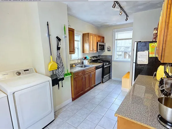 6 Lincoln Ave #1, Somerville, MA 02145