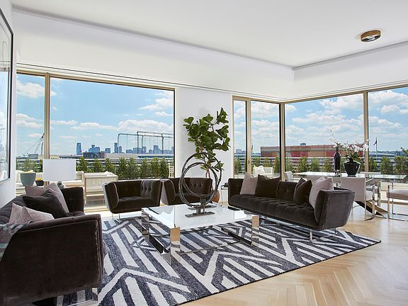 4th image of 551 W 21st St APT 5B