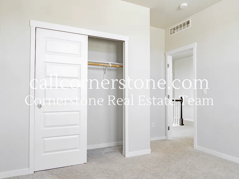 10120 Kentwood Dr — Photo 20