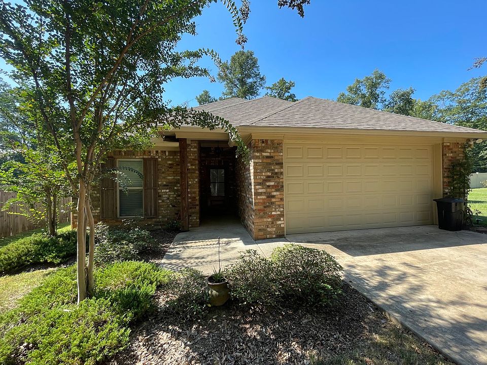 1st image of 193 Woodland Dr