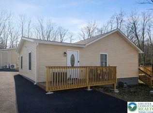 126 Evergreen Dr, Bushkill, PA 18324