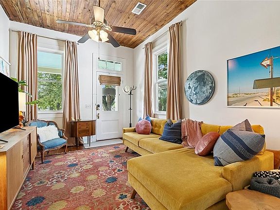 4th image of 1616-18 Adams St