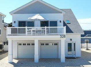 328 13th St, Beach Haven, NJ 08008