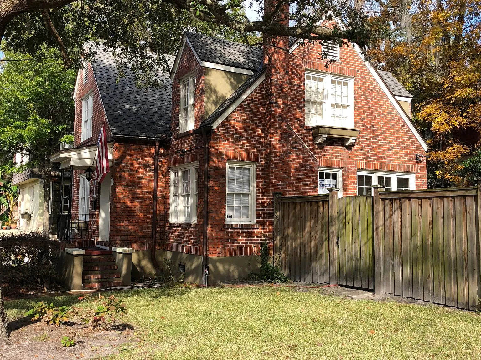 1235 Willow Ct — Photo 3