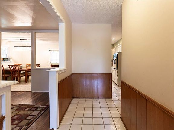 2nd image of 2804 N McMillan Ave