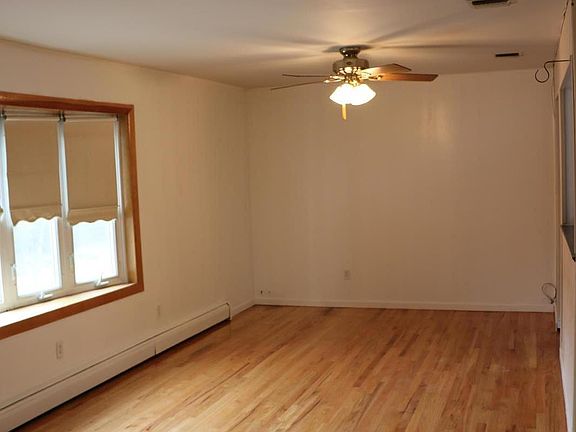 5th image of 2136 S Railroad Ave #2F