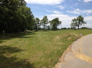 2015 Boonedale Ln, Versailles, KY 40383
