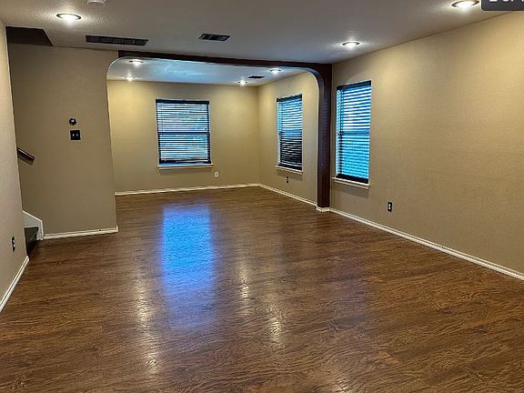 2nd image of 9030 Sahara Woods