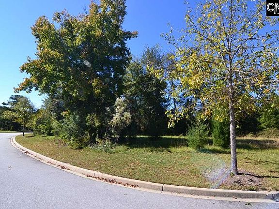 4th image of 15 Blythe View Ct #9