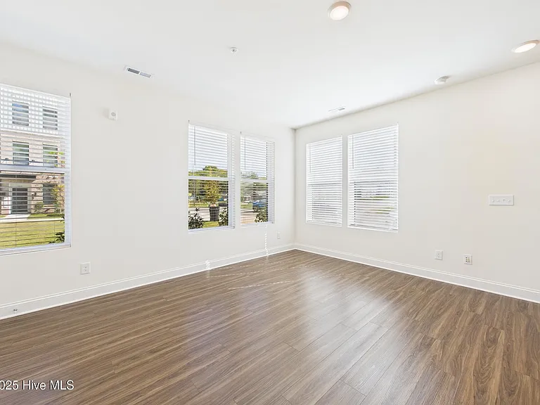 1259 Shaw View Aly — Photo 9