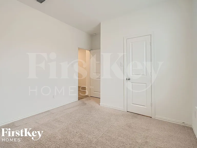 2324 Okeefe Dr — Photo 22