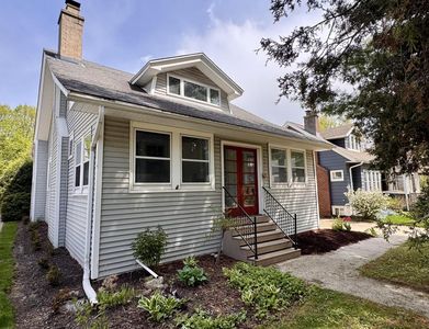 1802 N 72nd STREET, Wauwatosa, WI, 53213
