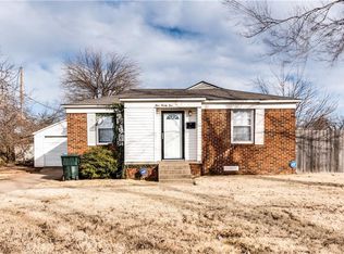 329 E Ercoupe Dr, Midwest City, OK 73110