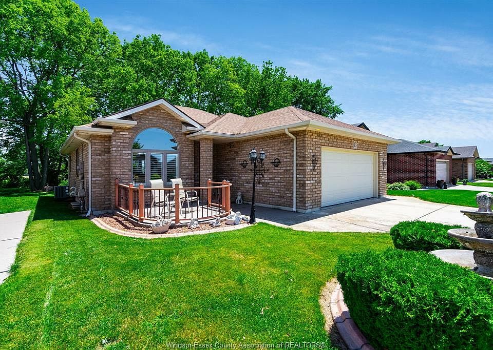 1st image of 83 Golfview Dr