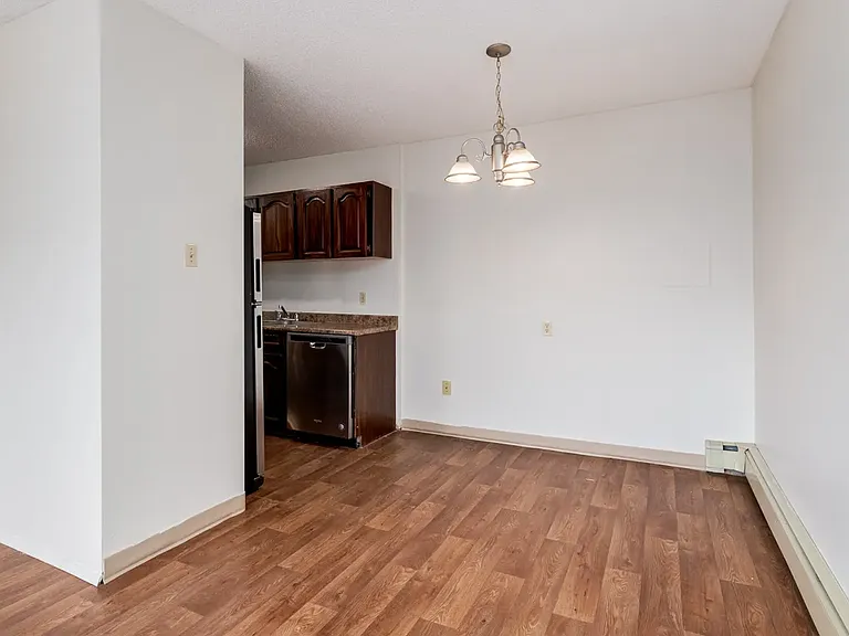 3805 Marlborough Dr NE — Photo 24