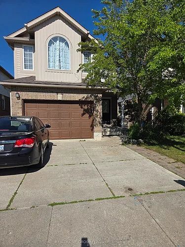 904 Copper Leaf Cres Photo 1