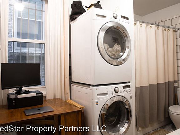 5th image of 1036 N Winchester Ave #9332654