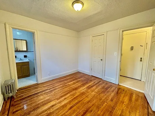 Rented by Keller Williams NYC | media 15