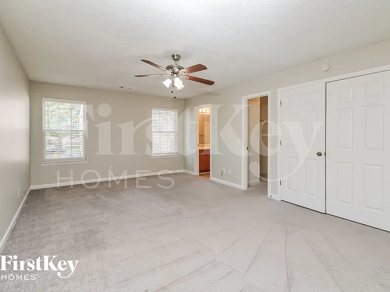 3080 Lakeside Cir — Photo 11