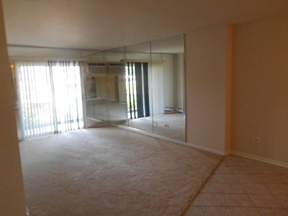 5th image of 1175 Valley Ln #5-102
