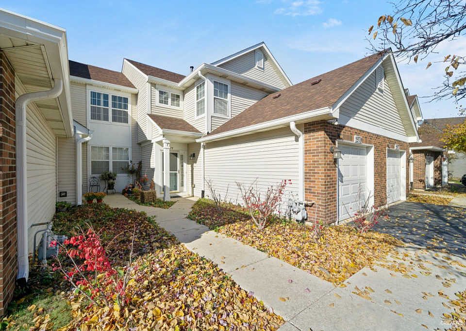 1st image of 2979 Kentshire Cir