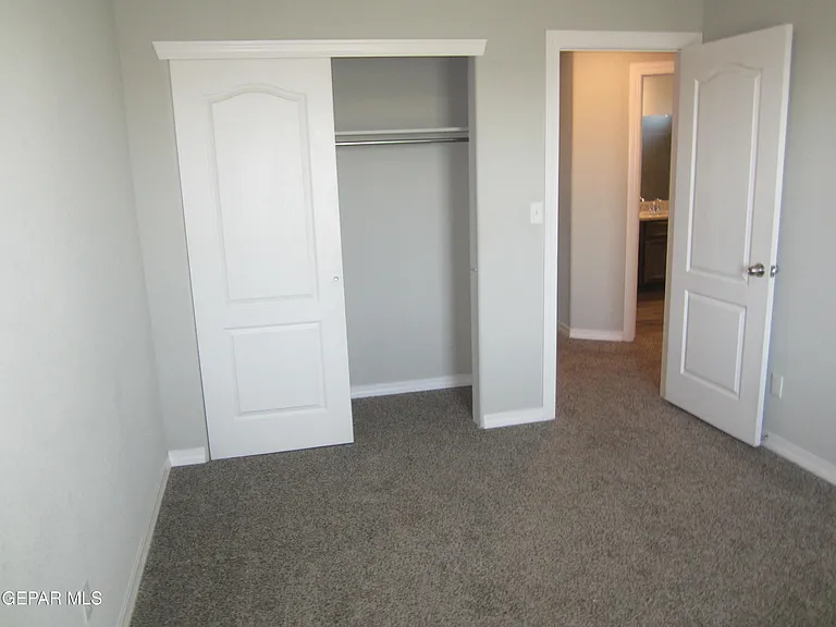 12253 Desert Cliff Ct — Photo 36