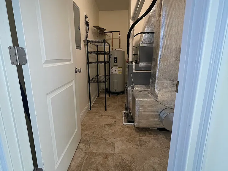 157 W Main St #4 — Photo 5