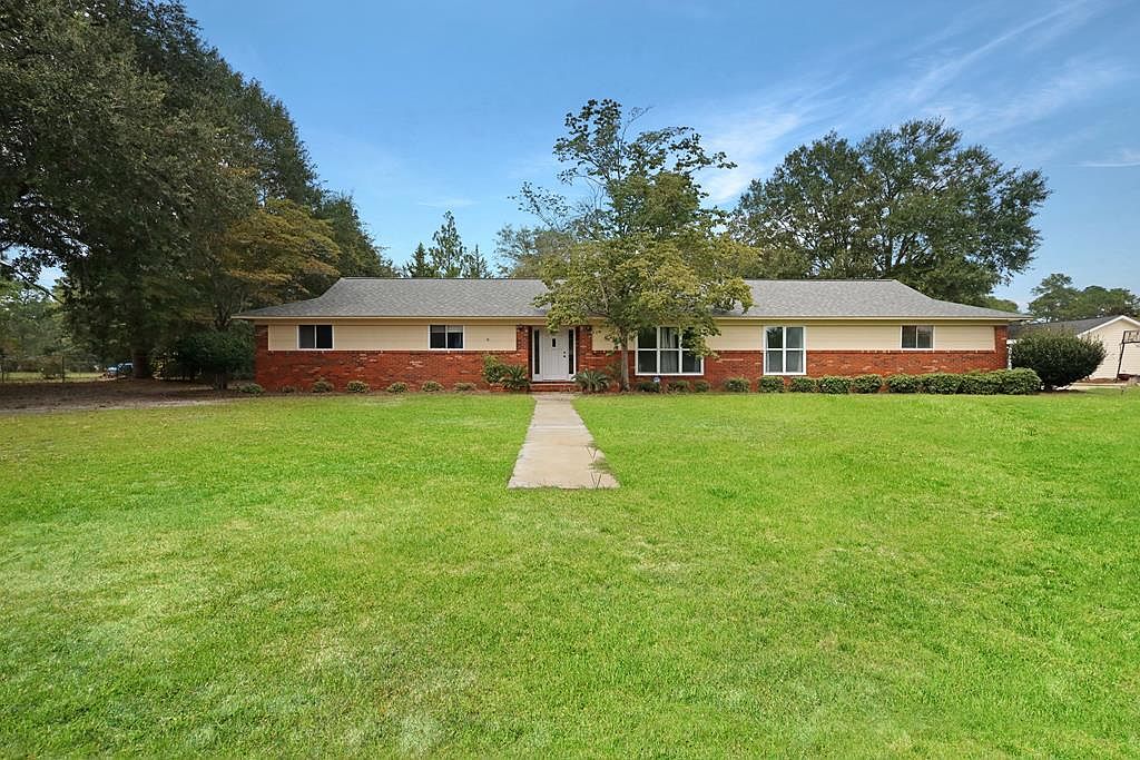 130 Charlton St, Jesup, GA 31545 MLS 148248 Zillow