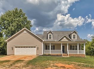 219 Lark Hall Ln, Newberry, SC 29108