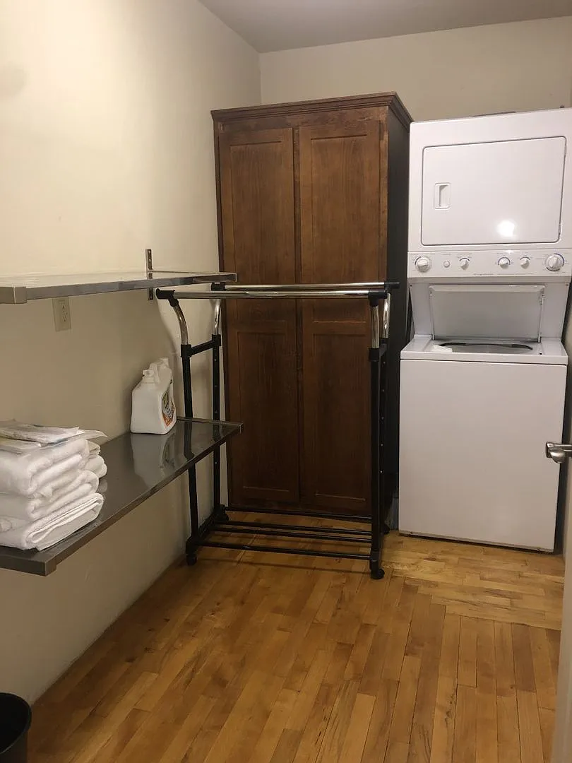 Acme Suites — Photo 4