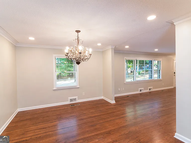 4090 Land O Lakes Dr NE — Photo 20