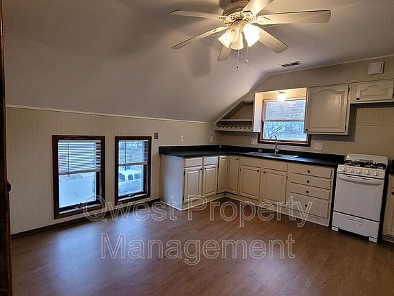 2nd image of 1401 Valley Ave NW #2