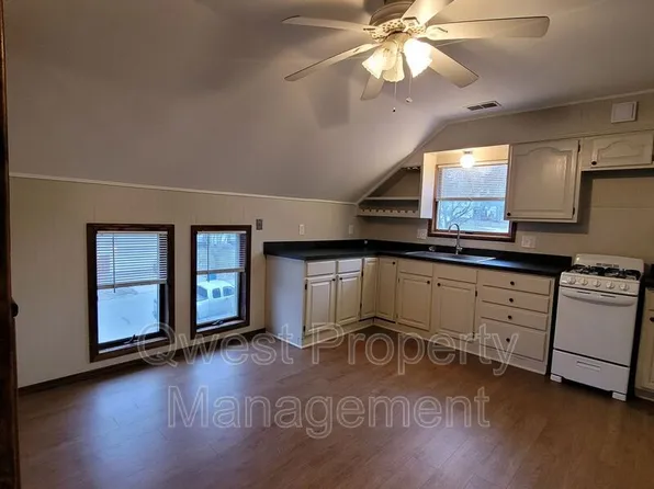 1401 Valley Ave NW #2, Grand Rapids, MI 49504