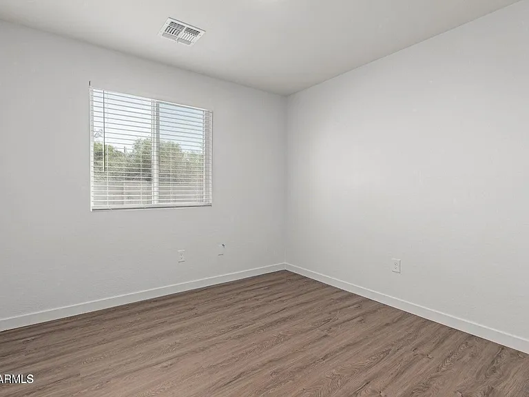 616 S 96th Pl #1 — Photo 15