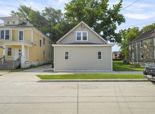 803 Hamilton St, Racine, WI 53404