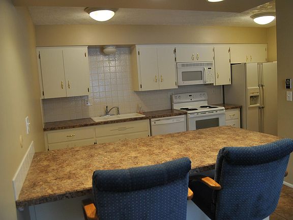 4th image of 1780 Balboa Dr APT E