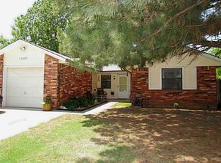 12311 SW 15th Ter, Yukon, OK 73099