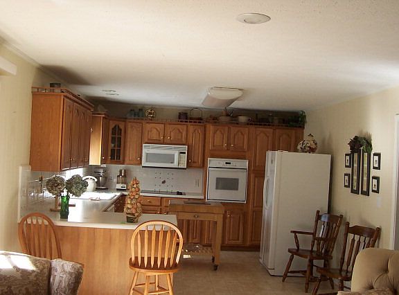 2nd image of 229 Fairway Ln