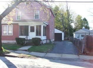 20 Hall St, Leominster, MA 01453