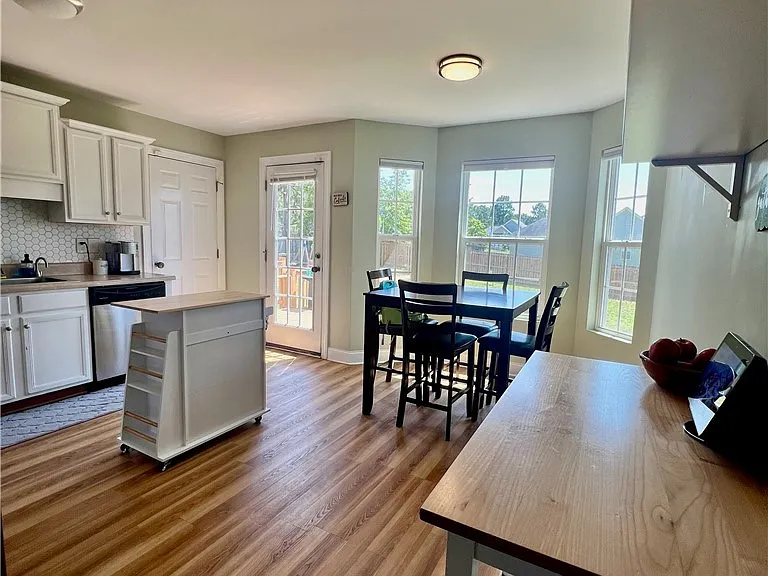 36 Abram Ct — Photo 5